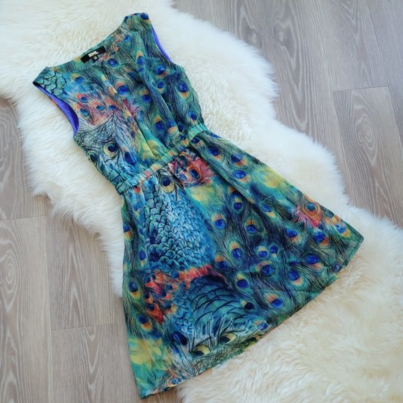 Peacock print sleeveless dress - Picture 3 of 10
